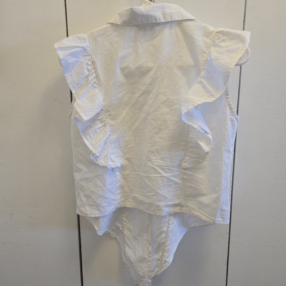 White Ruffle Sleeve Button-Up Top - Picture 8 of 9